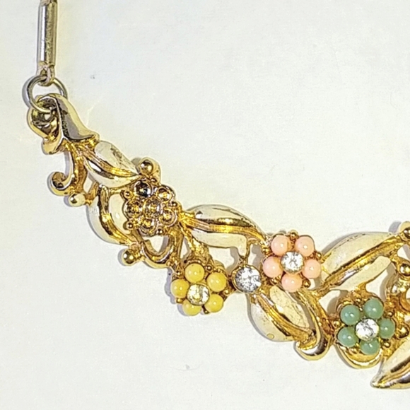 CORO PASTEL FLOWERS CHOKER NECKLACE - VINTAGE FLORAL MCM - Picture 2 of 8